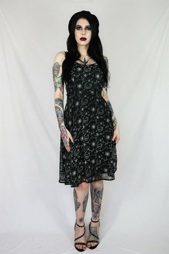Timeless London Moon & Stars Print Crossover Neck Chiffon Dress - Image 12