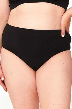 Pamela Mann Hosiery Pamela Mann Curvy Seam Free Comfort Briefs In Black